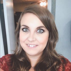 Meet your Posher, Lacey